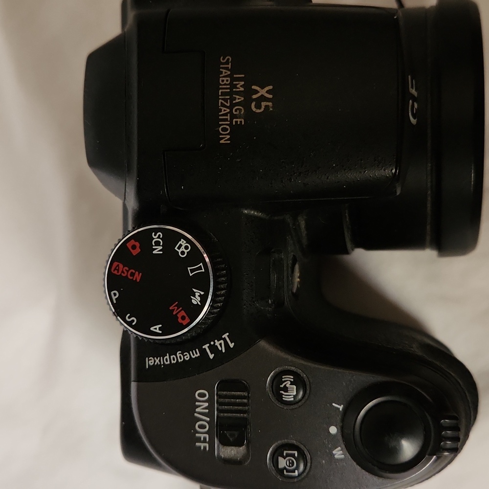 GE X5 Power Pro Series 14.1 MP Digital Camera with 15X Optical Zoom - Picture 15 of 16